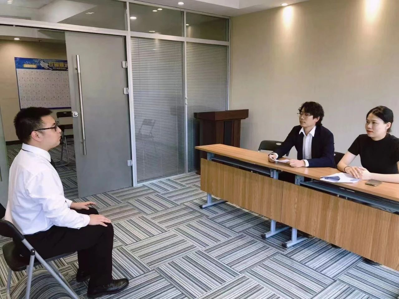 【日本工作-上海面试会】 赴日工作_大手电信公司正社员招聘！年薪400W以上！