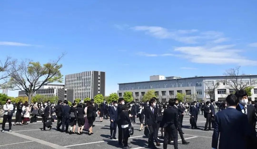 【日本留学】日本大学2023年新生家长最新调查！日本家长都关心哪些问题？