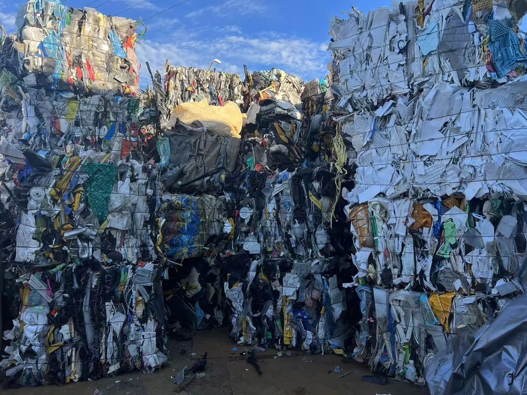 日本工作塑料粉碎工人招聘|赴日工作包住 月给25W日元！「辽宁政通劳务」